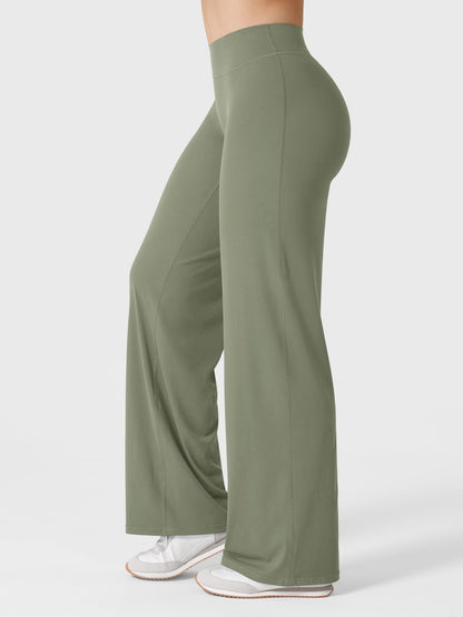 Haurelle Xevia™ – Low Rise Straight Leg Leggings